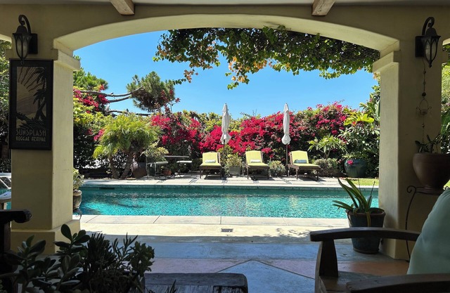 Spanish villa with pool and outdoor kitchen centrally located in LA.