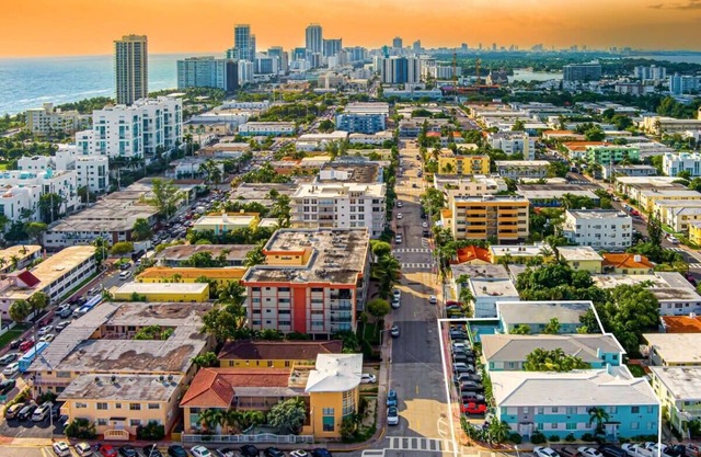 Spectacular 1BR Apt 6min walk Miami