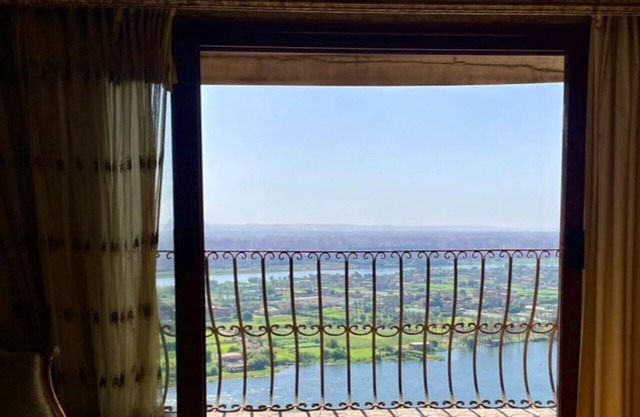 Spectacular 3-BR Apt with Breathtaking Nile Views