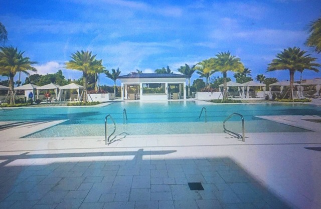 Spectacular Downtown Location