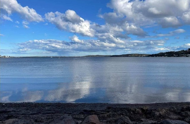 Spectacular Lake View at Fishing Point