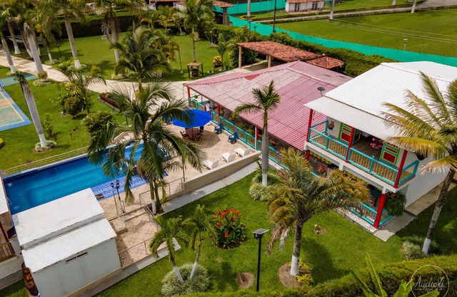 Spectacular Large Farm in Lake Calima