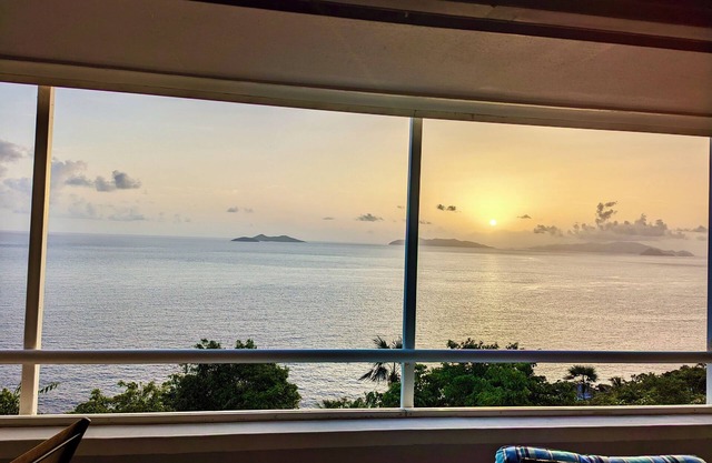 Spectacular Ocean and Island Views from Every RoomnCondo - Sleeps 4