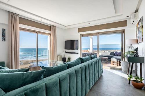Spectacular Waterfront Sunset & 360 Ocean View
