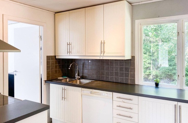 Spend a relaxing active vacation in this house near Lammhult