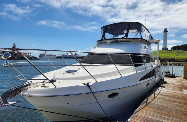 Spend the Night on a Yacht!