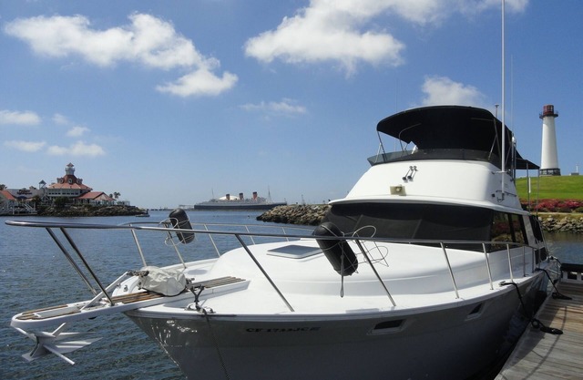 Spend the Night on a Yacht!
