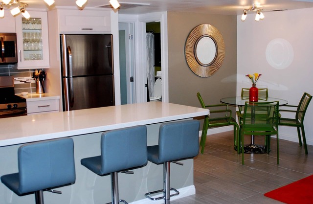 Spend Your Holidays in Quiet & Modern Palm Springs Condo-Individual Months Only