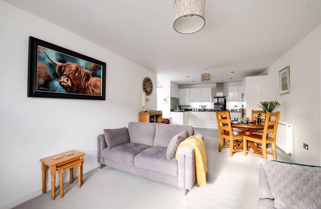 'Spire View' New Forest Holiday Home - 3 minutes walk to the open forest