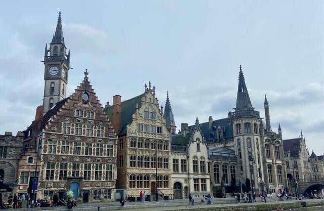 Splendid Duplex in Ghent's Heart