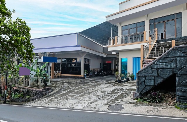 SPOT ON 91930 Hotel Citra Dewi 4 Manunggal