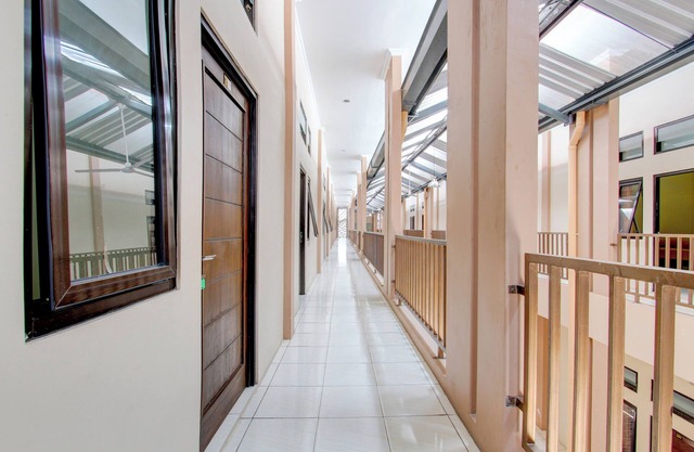 SPOT ON 93245 Guest House Mulia Dua Syariah