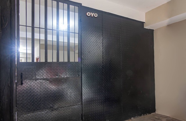 SPOT ON 93871 Tanah Abang Residence 22
