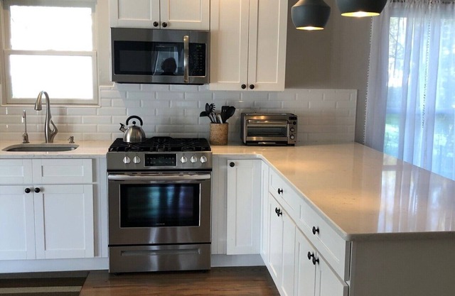 Springs Renovated Contemporary House with Heated Pool