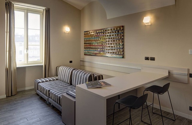 SQUARE-Three-room apartment B301