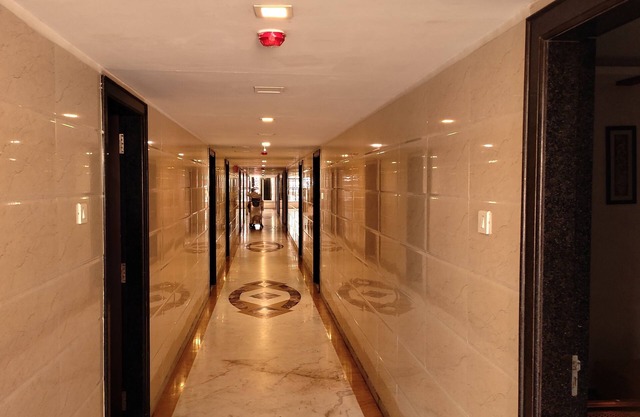 Sri Maharaja Residency
