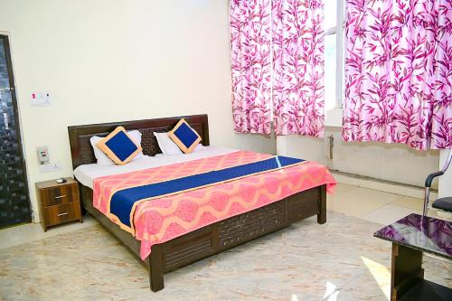 Sri Ram Hotel
