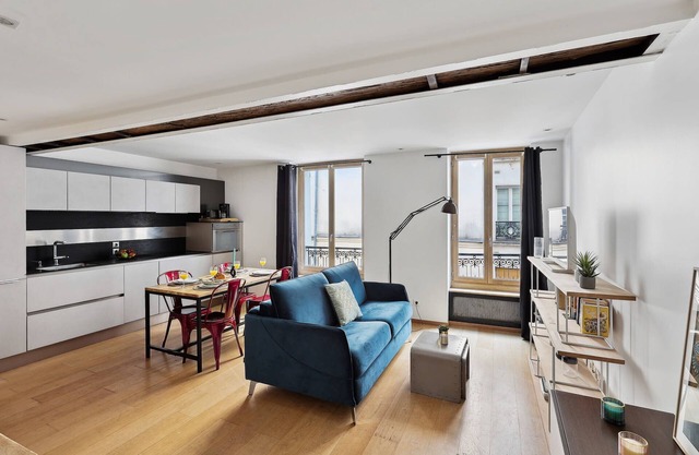 St Germain des Pres - Mabillon 1BR Flat