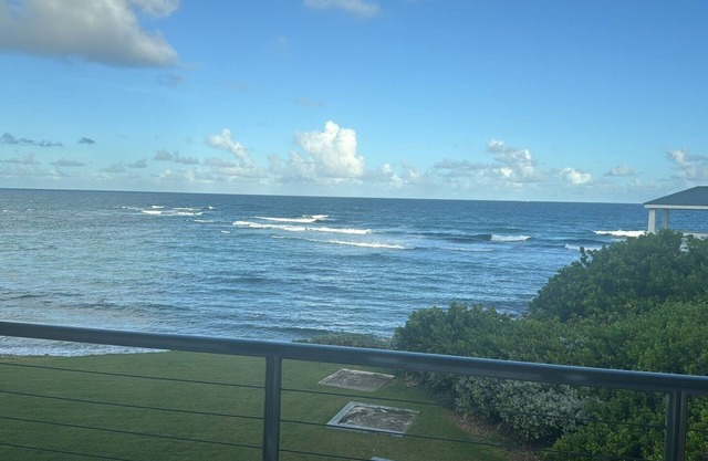 St.Maarten Dawn Beach oceanfront 3-bed Condo