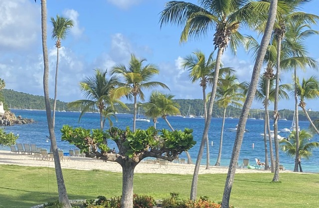 St. Thomas Cowpet Bay West Renovated Beachfront Luxury Condo