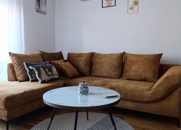 Stan na dan Brcko -The Gold Nook