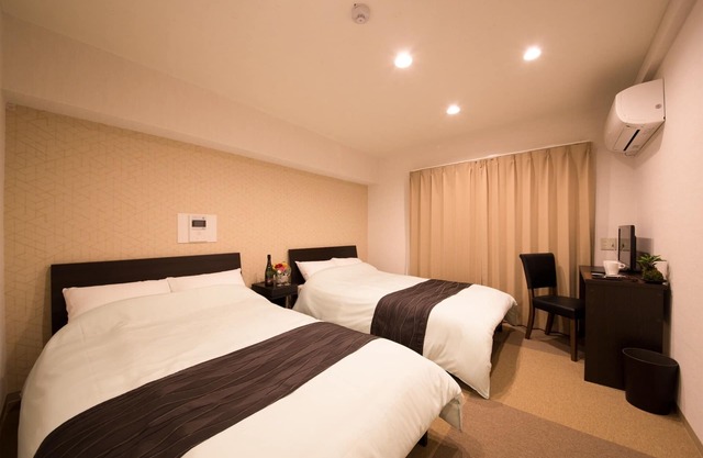 Standard Twin Room/Osaka city Ōsaka