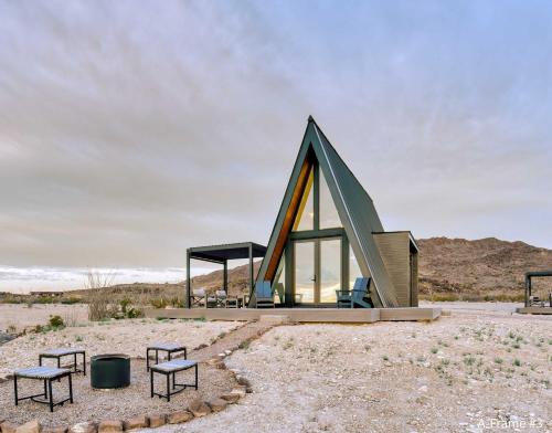 Stardust Big Bend Luxury A-Frame#3 with a fab view