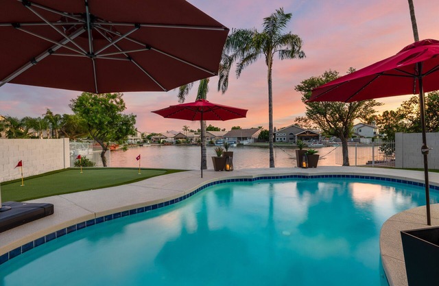 State Farm Stadium, Spring Training, Westgate Dist, Golf, nightlife