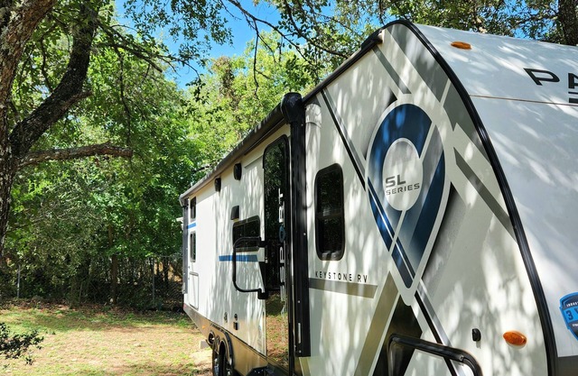 Stay for Work or Fun near Austin and Lakeway