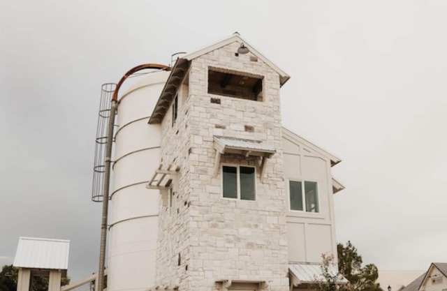 Stay in the top 2 floors of the brand new Silo Inn, near Zion!
