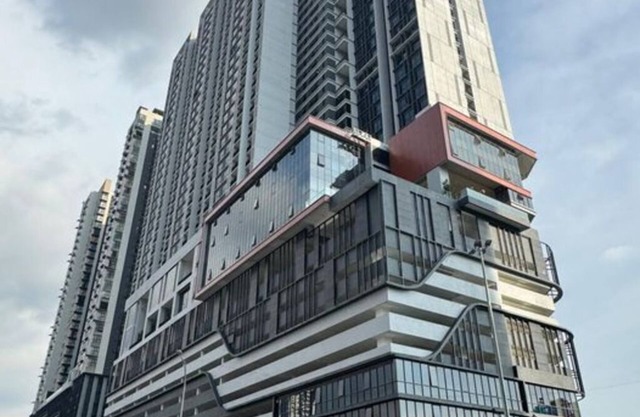 Stay Like Local in Kuala Lumpur in Front of Shopping Mall