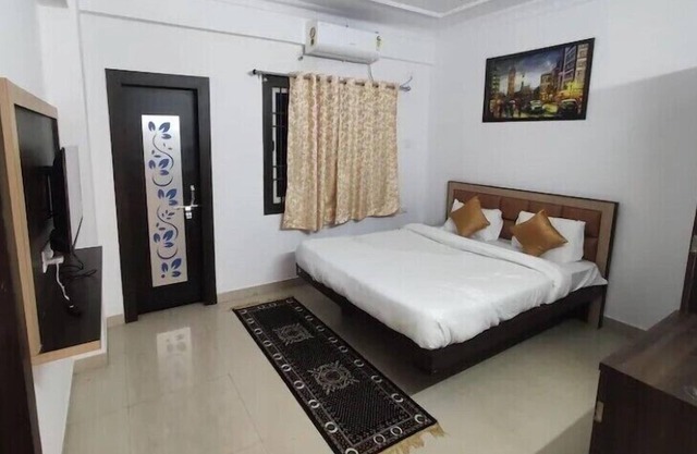 Stay Villa Royal