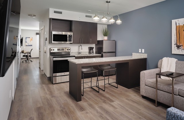 stayAPT Suites Louisville North-Clarksville