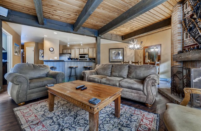 Steamboat Springs Rustic Resort Condo 2 Bed/2 Bath + Patio