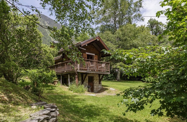 Stephen's Mazot, central Chamonix