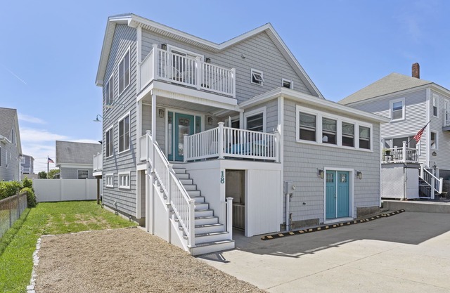 Steps to Wells Beach! Booking June, Summer 2025, Fall, Thanksgiving,KPortPrelude
