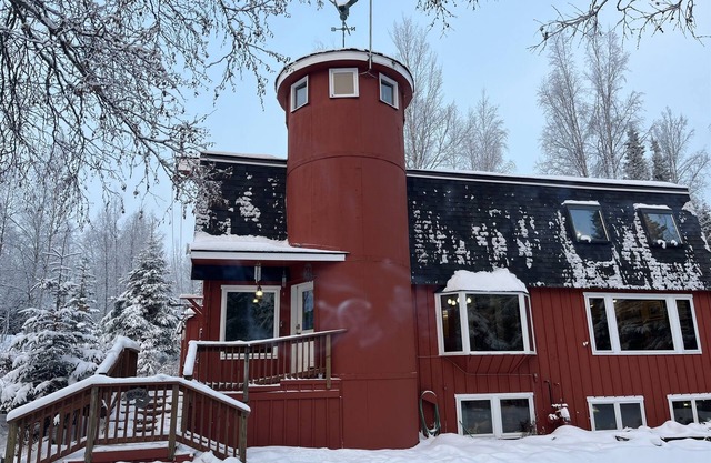 Sterling Homestead Near the Kenai River