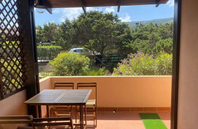 Stintino: house with sea view, garden, Wi-Fi, air conditioning and mosquito nets