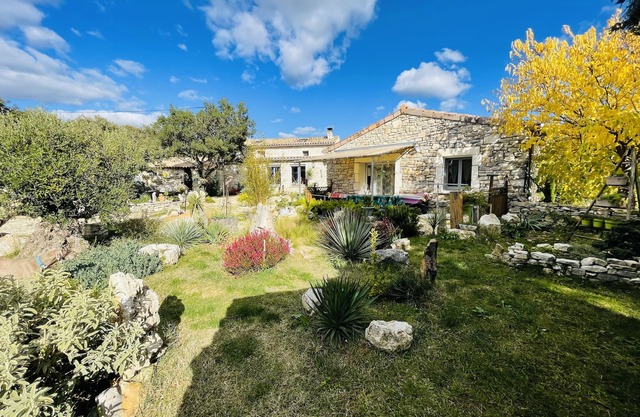 Stone house 3★, quiet and nature, South Ardèche - Orgnac l'Aven