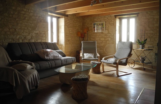 Stone house in White Quercy