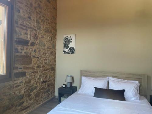 Stone Lodge in Castle A