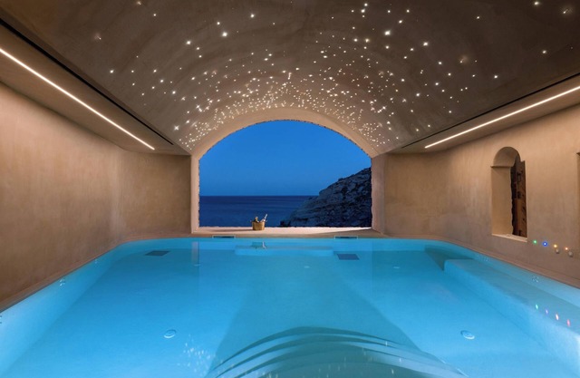 Stone Luxury Suites-Superior Suites 1