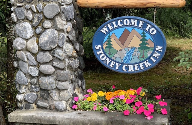 Stoney Creek Inn