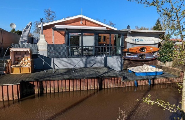 Strobel's vacation home