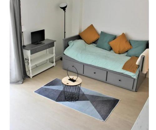 Studio 18