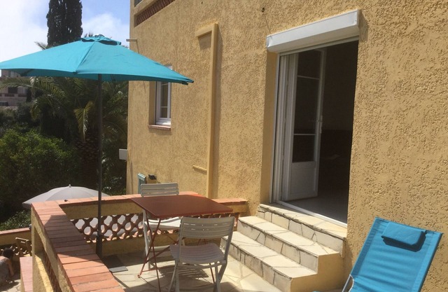 Studio 25m2 air-conditioned - quiet - sea view