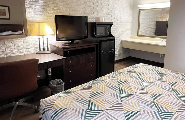 Studio 6 Suites – Wytheville, VA