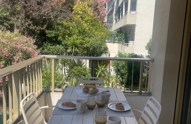 Studio A/C with Balcony by Olidesi