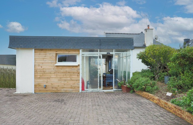 Studio Apartment 'Mimi's Penty' with Sea View, Private Terrace and Wi-Fi