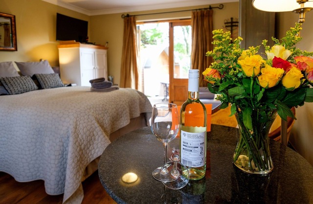 Studio Apartment ! nQuintessentially Quaint & Quirky